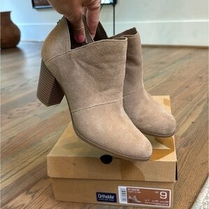UGG koolaburra NACIE booties size 9